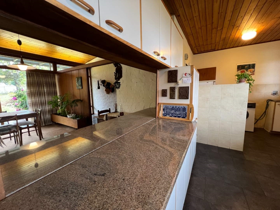 4 Bedroom Property for Sale in Uniepark Western Cape